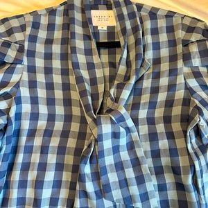 THESHIRT by Rochelle Behrens